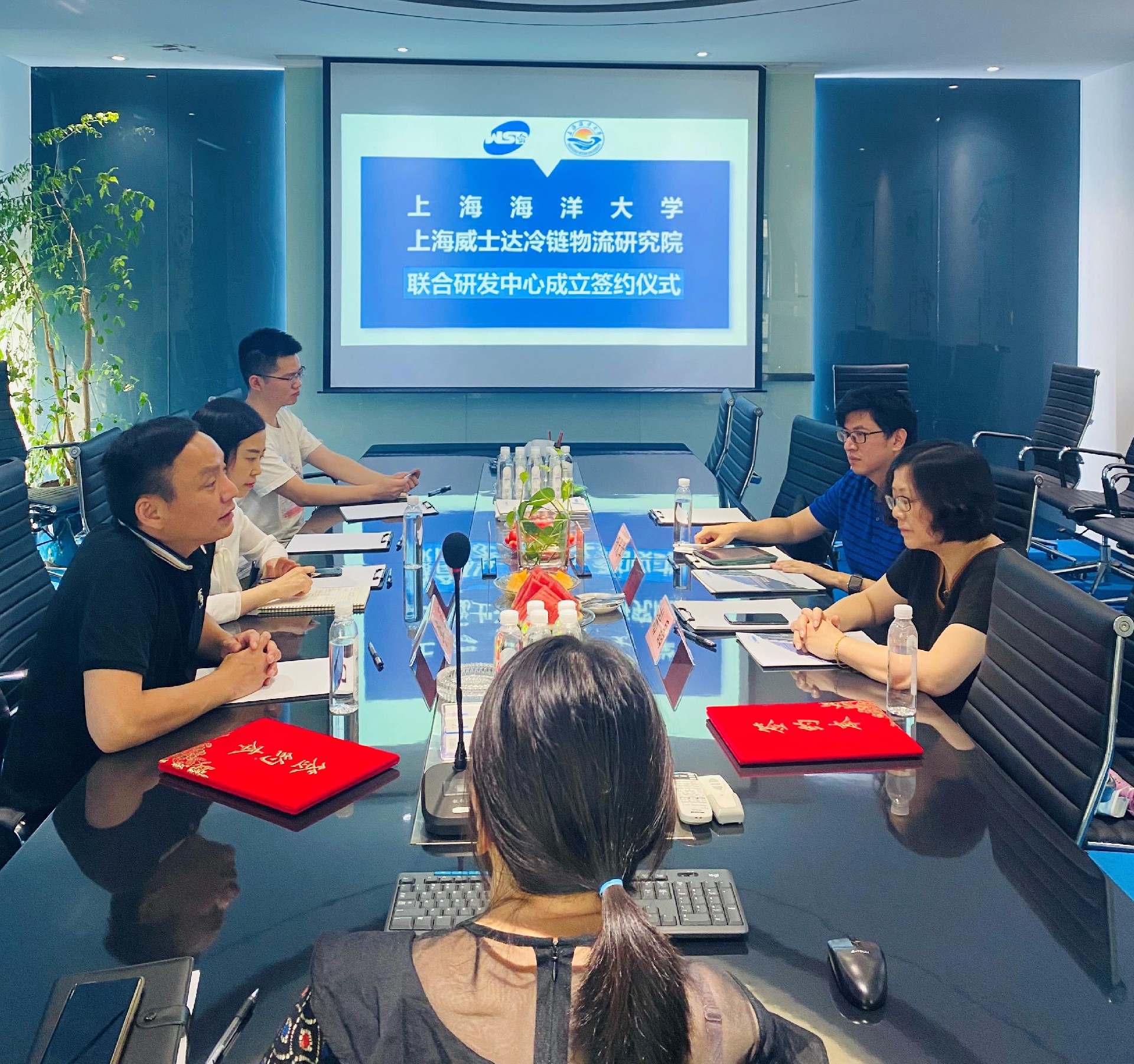 上海海洋大學(xué)和上海威士達(dá)冷鏈物流研究院有限公司戰(zhàn)略合作簽約儀式在威士達(dá)成功舉行